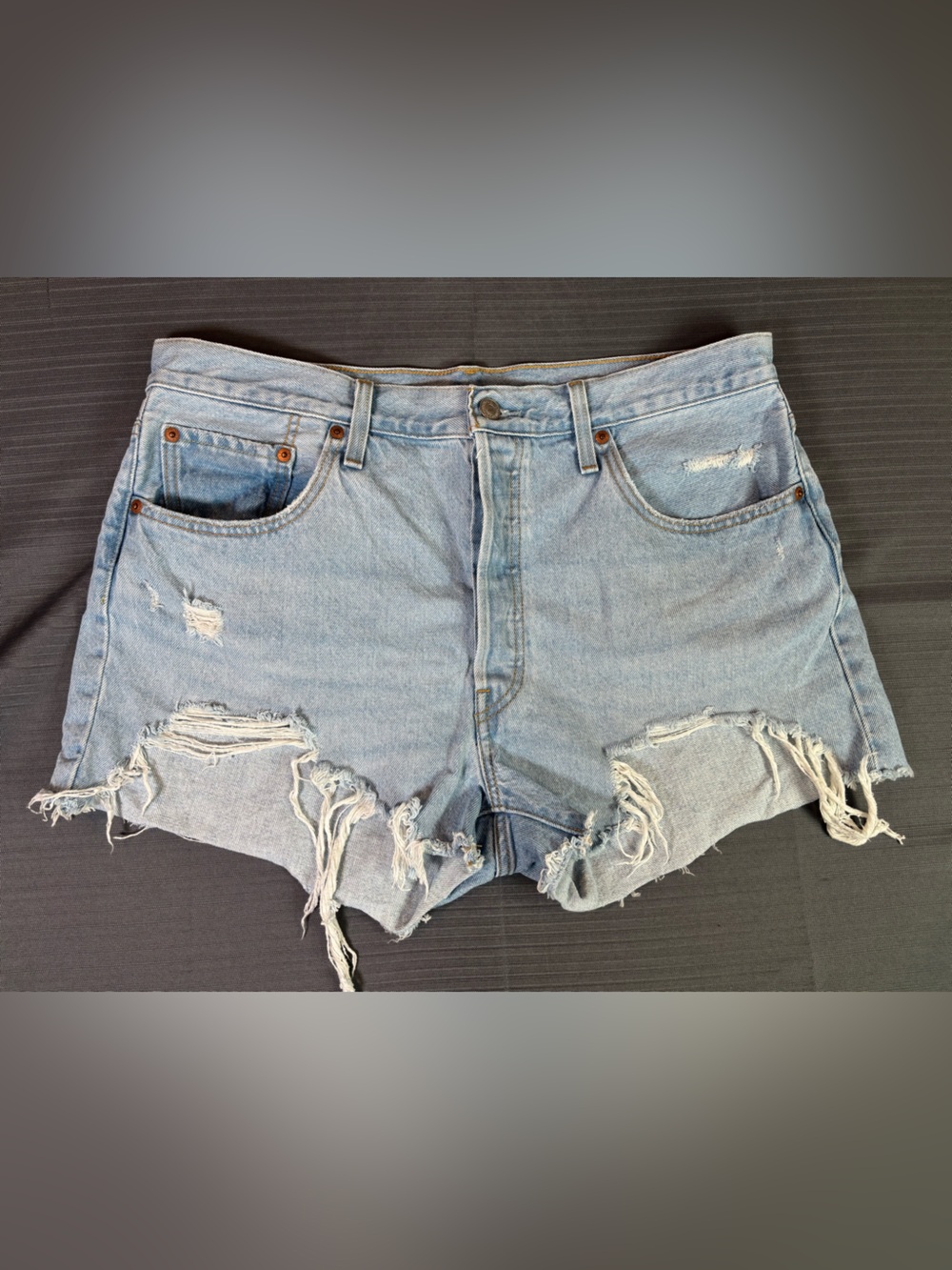 Levi’s 501 Original Cut Off Shorts W34 Light Wash Distressed Button Fly Denim
